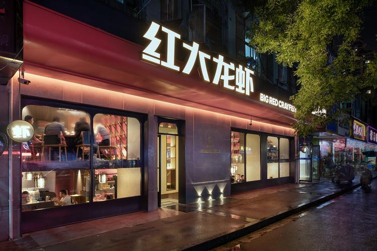 都知道要想有特色的餐厅设计,就要知道店铺要符合什么样的产品定位